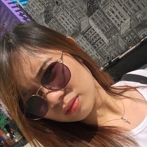 Meet your Posher, Michaela